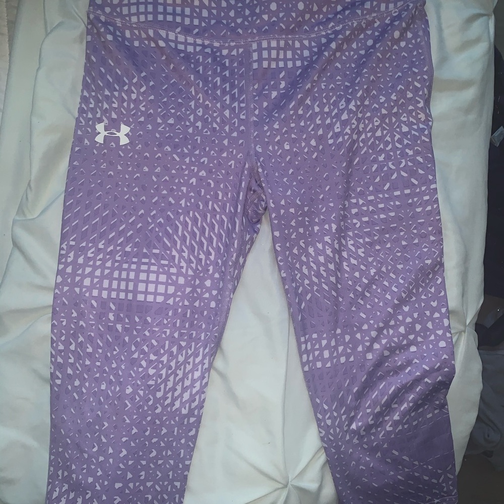 Under Armor Cropped Athletic Leggings Never Worn